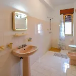 4 Bedroom Amazing In Ferruzzano